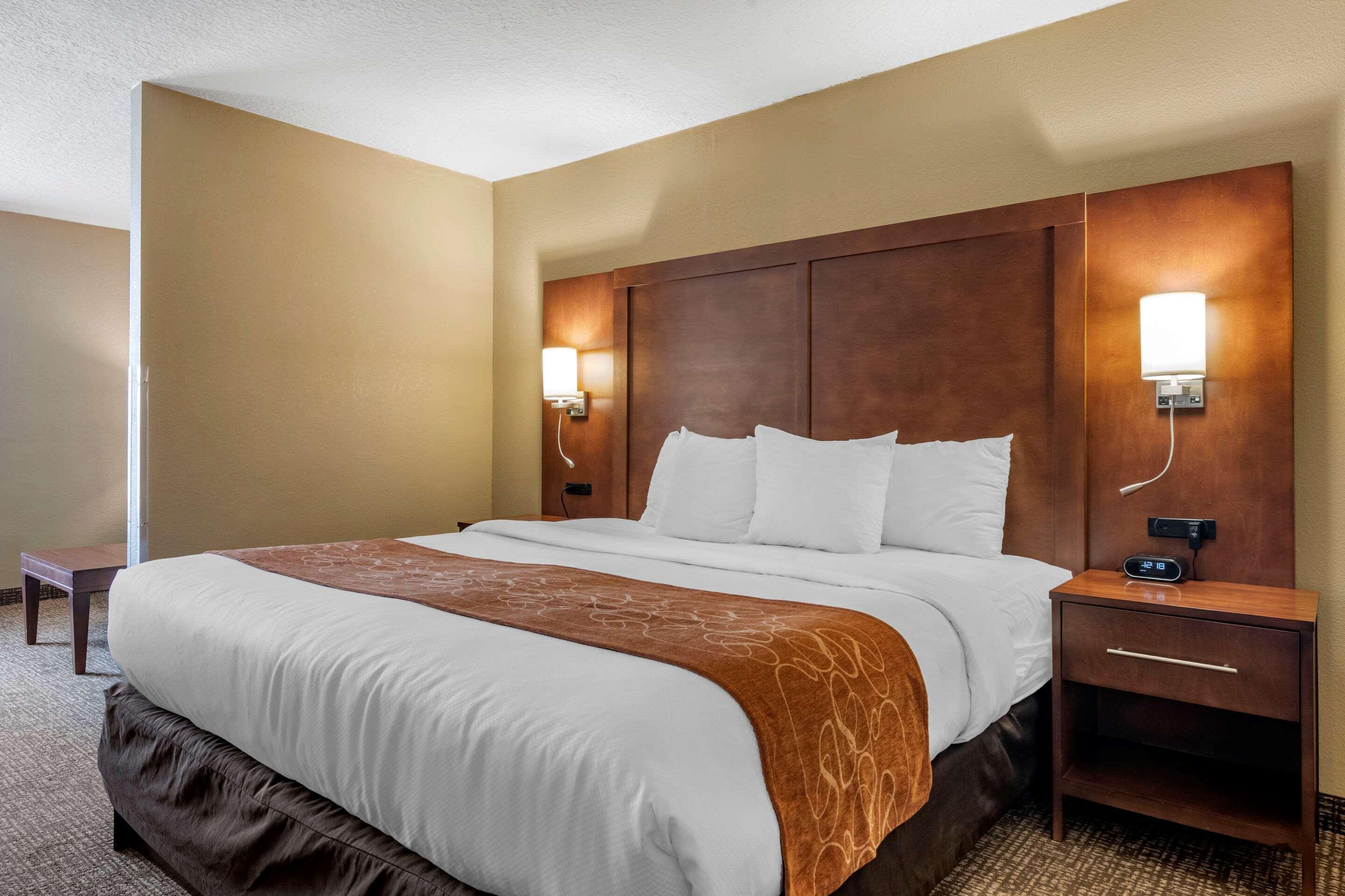 ג'קסונוויל Comfort Suites Baymeadows Near Butler Blvd מראה חיצוני תמונה