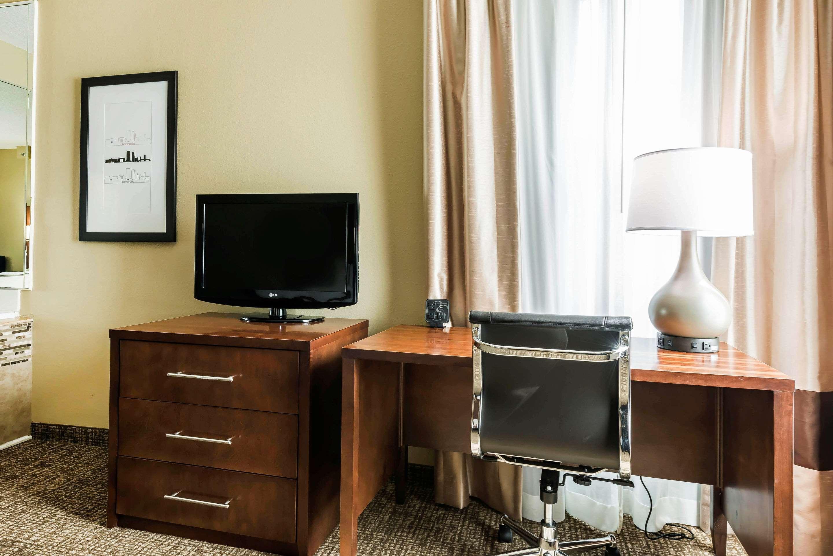 ג'קסונוויל Comfort Suites Baymeadows Near Butler Blvd מראה חיצוני תמונה