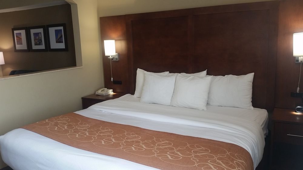 ג'קסונוויל Comfort Suites Baymeadows Near Butler Blvd מראה חיצוני תמונה