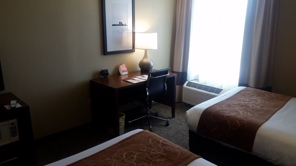 ג'קסונוויל Comfort Suites Baymeadows Near Butler Blvd מראה חיצוני תמונה